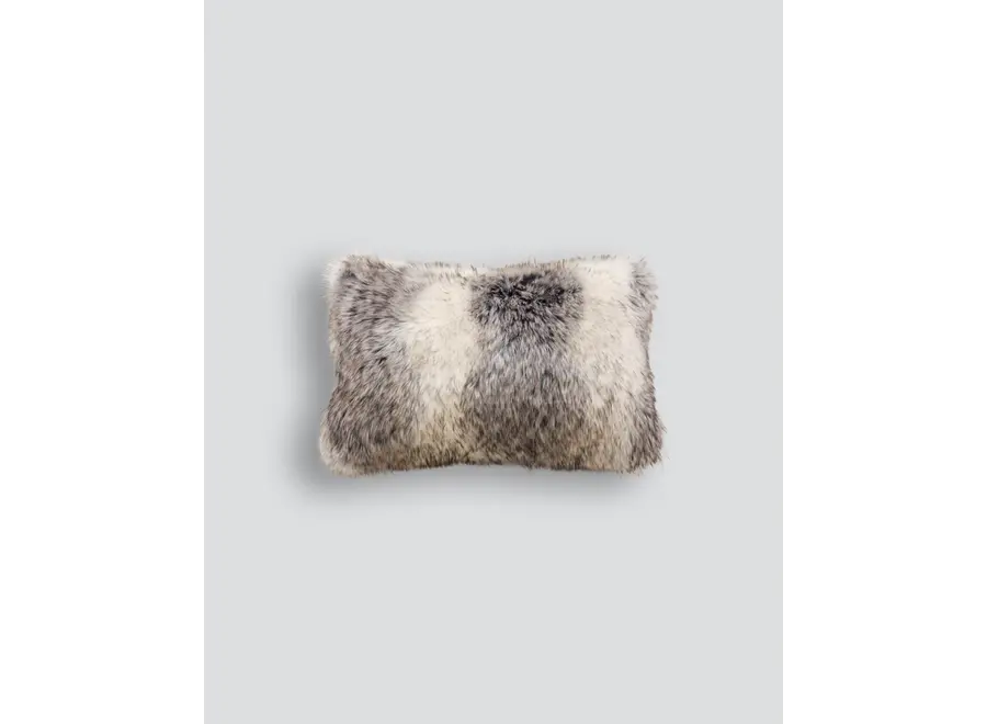 Fur cushion 'Mountain Wolf'