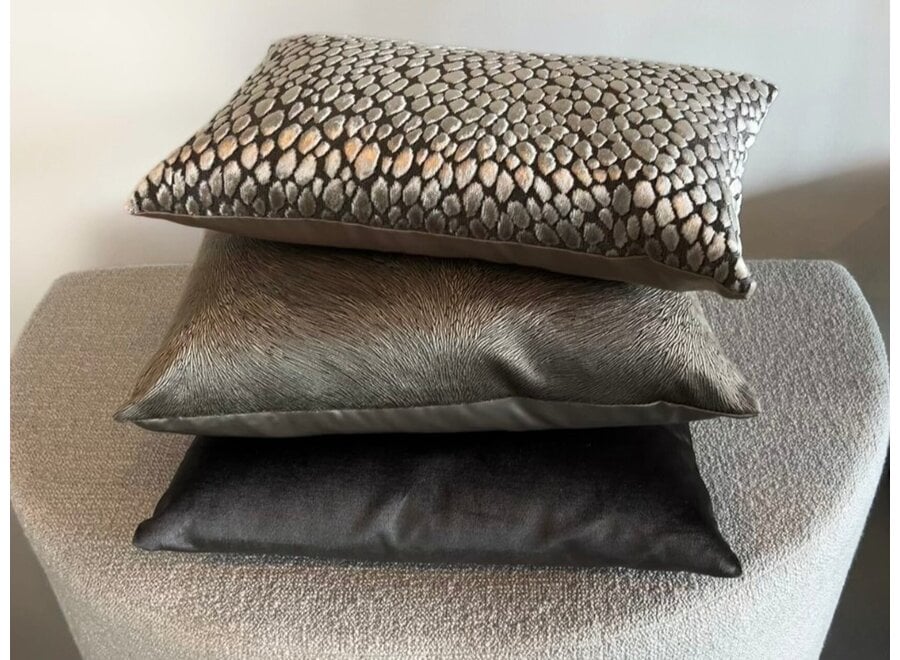 Combinaison de coussins Brown/Dark Taupe: Perla, Speranza & Bandi