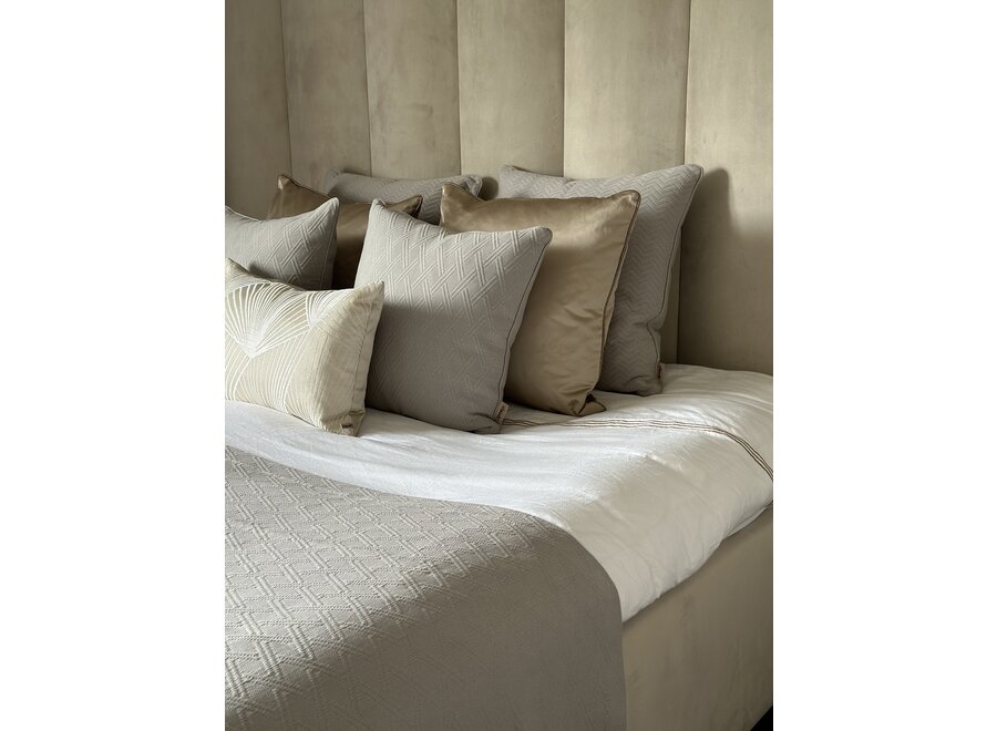 Decorative cushion Ruit W|Exclusives Grey + Piping