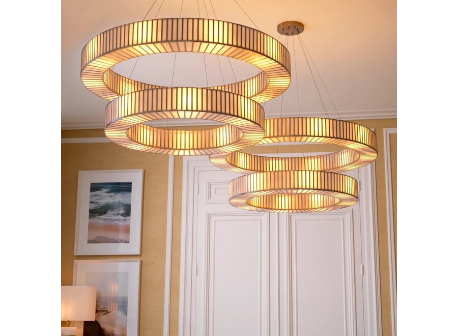 Lustre 'Monari'
