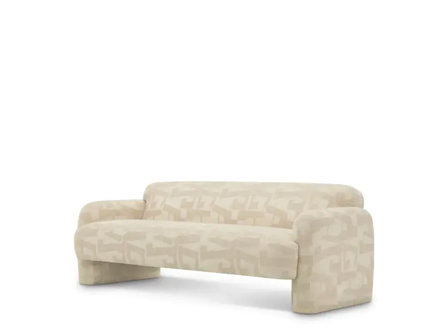 Sofa Hernandez