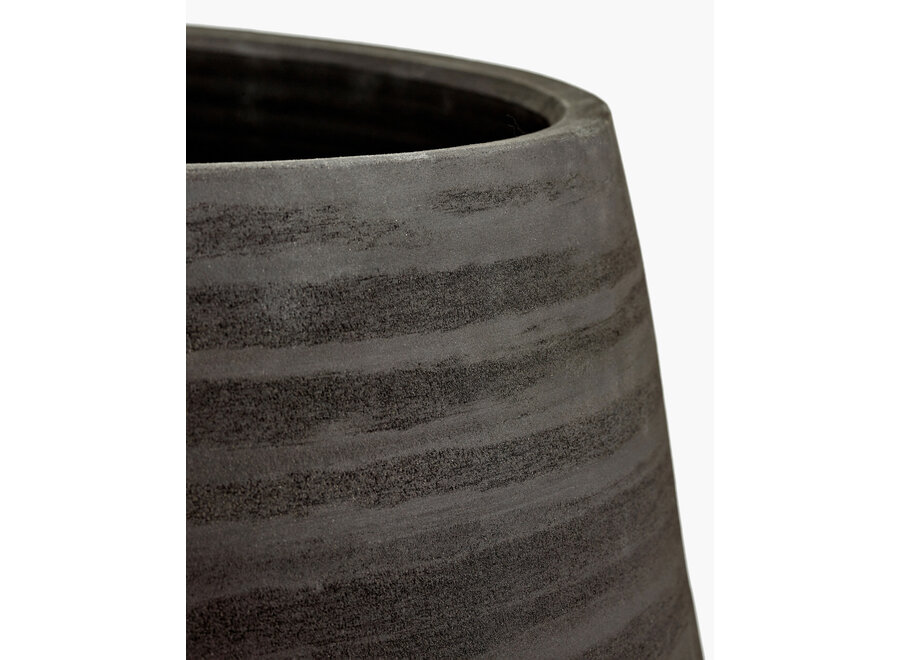 Marie Michielssen - Construct Plantenbak 01 - L - Black
