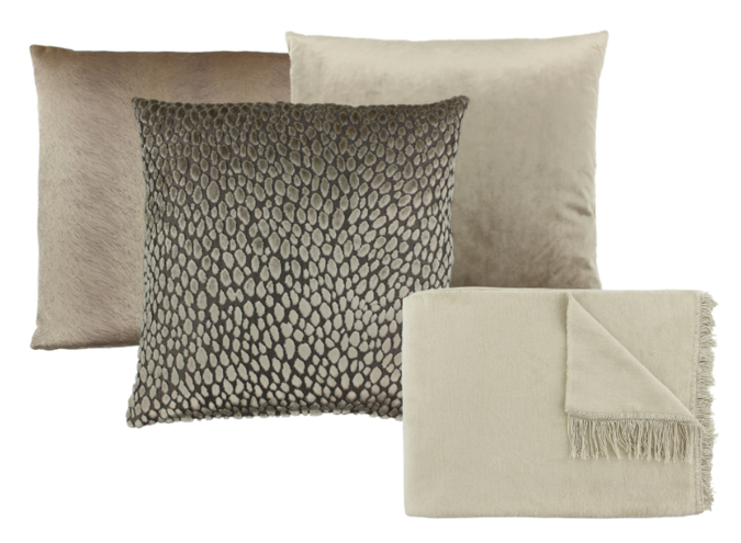 Cushion combination & plaid Sand