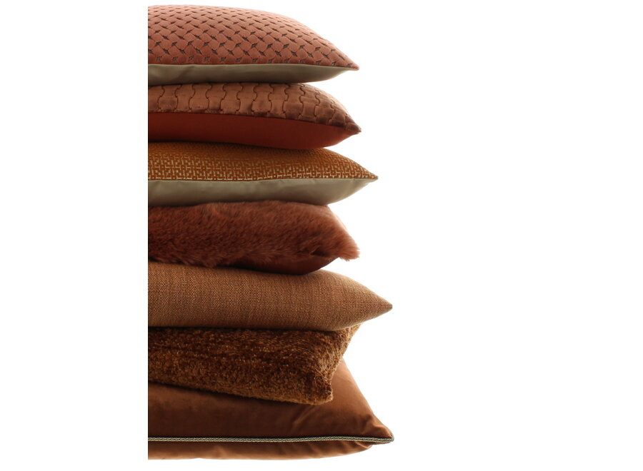 Coussin décoratif Astrid Copper + Piping Gold