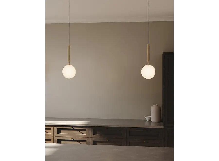 Hängelampe 'Miira 1' - Brass - Opal