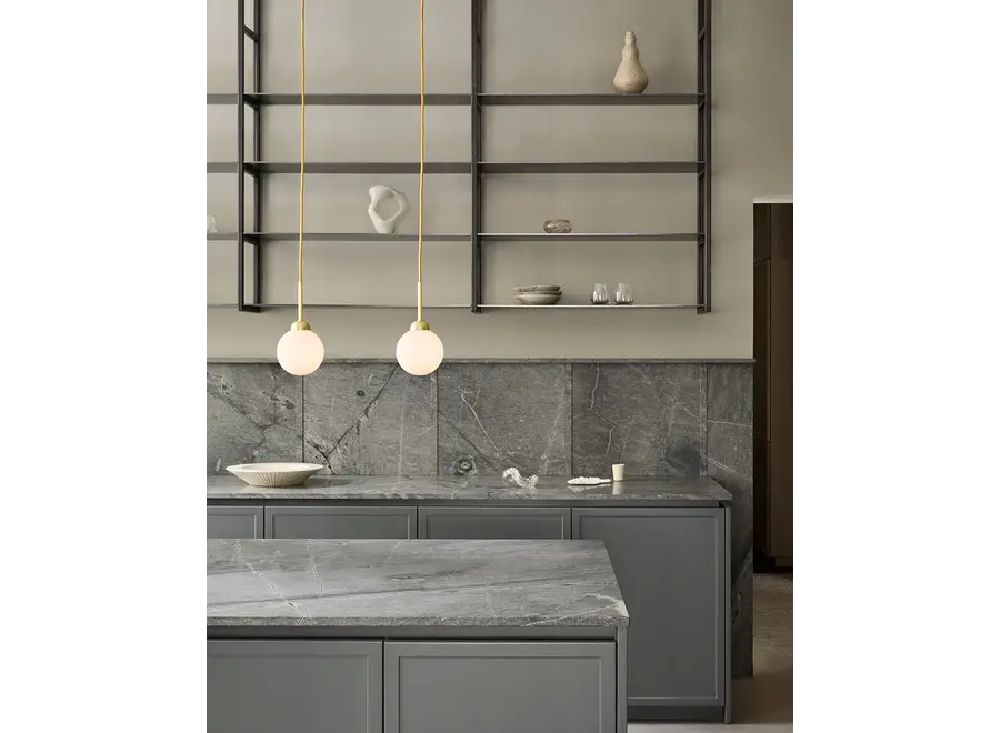 Pendant lamp Apiales 1 - Brushed brass - opal