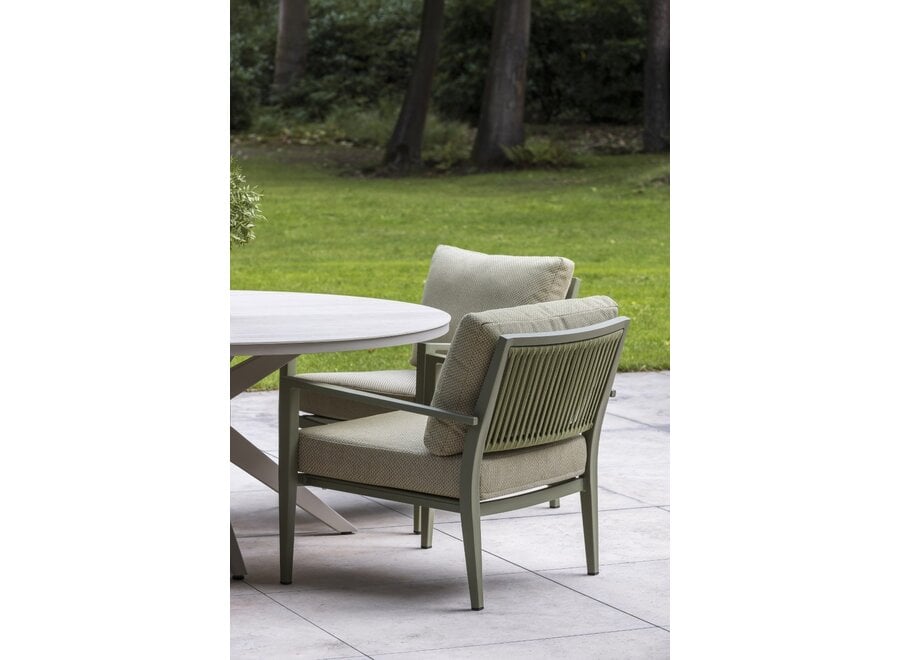 Low dining chair 'Bosa' - Olive