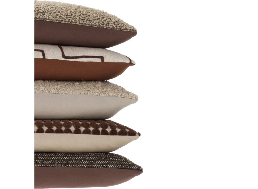 Sierkussen Moutas Dark Sand