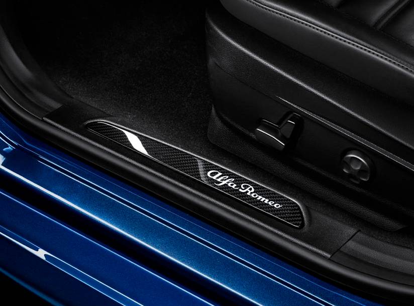 Deurwacht Kapje Voor De Alfa Romeo Giulia Prinsshop Nl