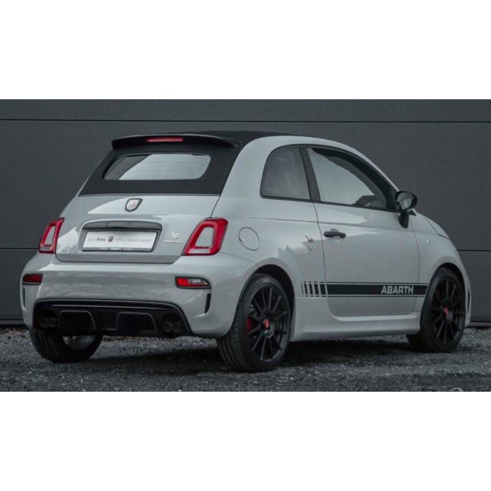 Set zwarte stickers voor de Abarth