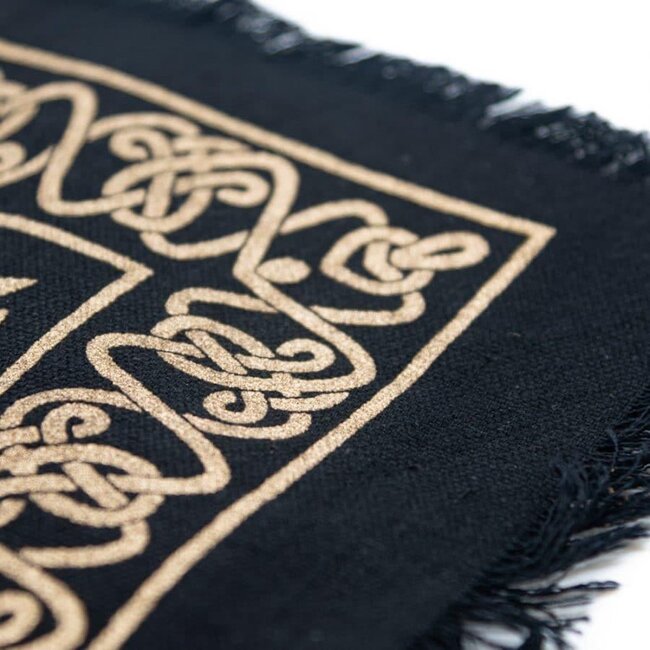 Spiru Authentiek altaarkleed met Triquetra en Keltische knopen