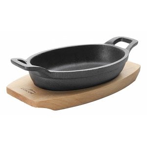 LACOR Oval dish black cast iron 21,7 x15 cm