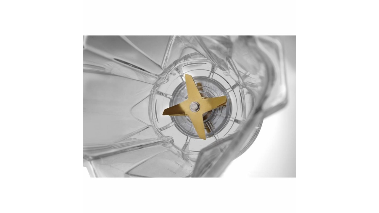 Digital blender with noise cover M&T International Hotel & Restaurant