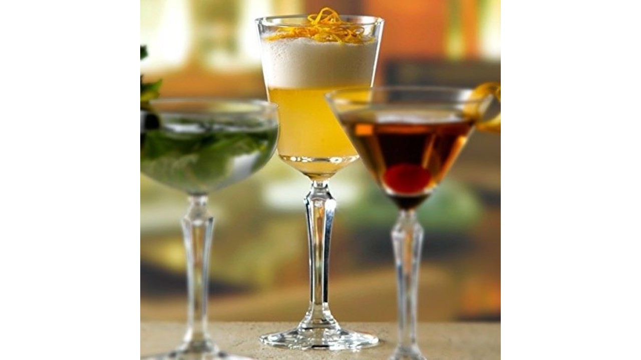 Prix D Une Coupe De Champagne Au Restaurant