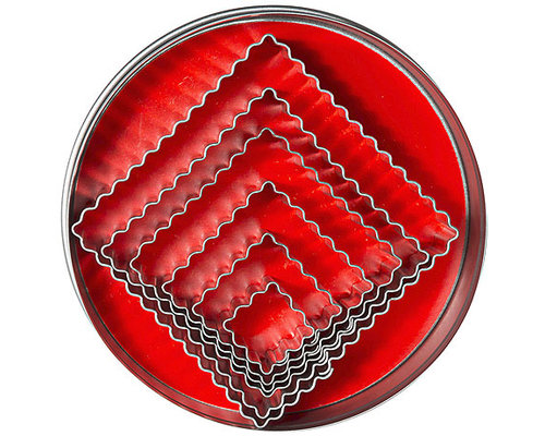 M&T Boite avec 6 découpoirs cannelés carrés