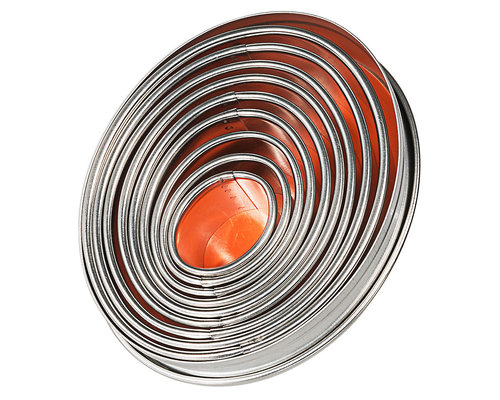 M&T Boite avec 9 découpoirs  ovales unis