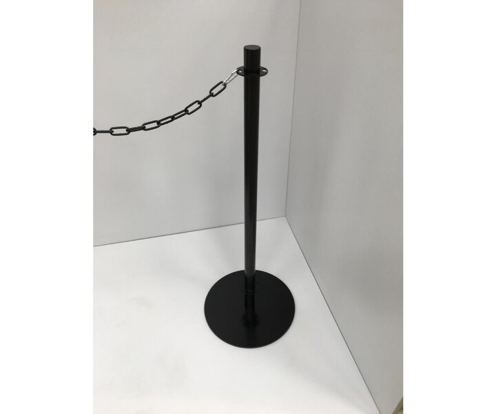 M&T Set of 2 barrier posts with a metal chain 1,5 m black