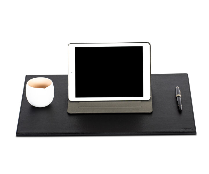 M&T Desk blotter 50 x 38 x 0,9 cm black luxerious black PU leather