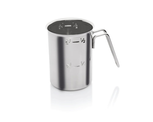 M & T  Measuring jug 0,5 liter stainless steel 18/10, graduated  at 250 ml
