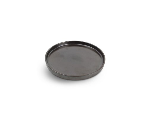 M & T  Assiette plate avec bord relevé  Ø 24 cm x h 2 cm Verso noir