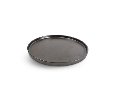 M & T  Flat plate with raised edge Ø 28,5 cm x h 2 cm Verso Black