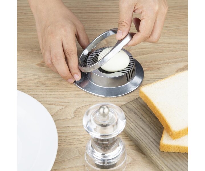 M&T Coupe oeufs  aluminium