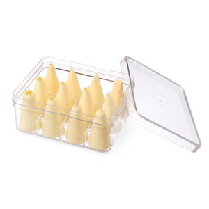 M & T  Set of 12 different icing tips in a box