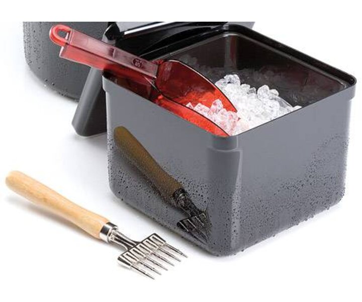 M&T Black Ice cube container with lid content : 3,5 liter