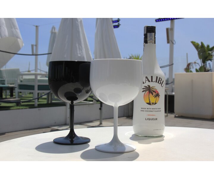 M&T Gin & tonic glass 57 cl made of unbreakable black PETG plastic