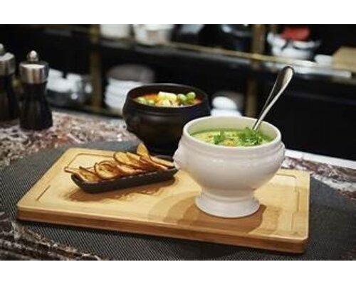 M&T Soupbowl with lion heads 0,40 lit white porcelain