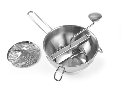 M&T Vegetable mill incl 2 sieves