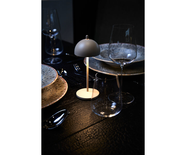 YU YU  LED TABLE LAMP ALICE BLACK