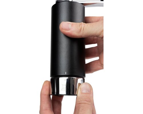 PEUGEOT  Peppermill 18 cm " ISEN " black mat beechwood