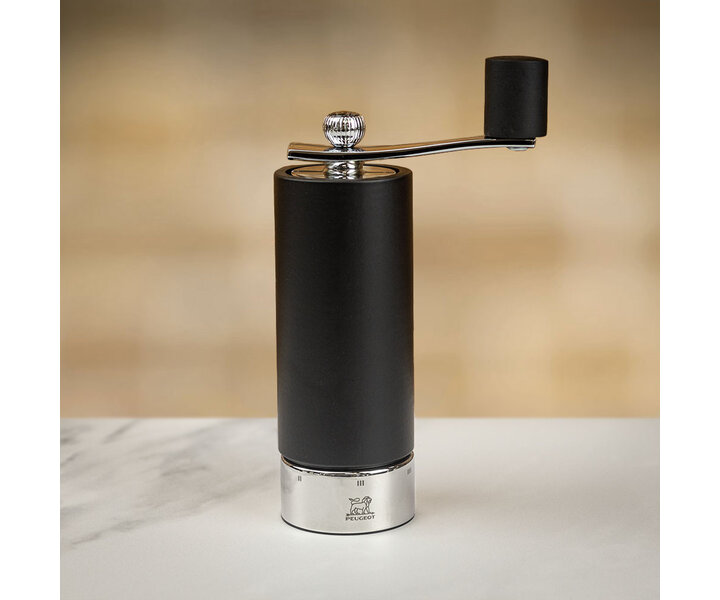 PEUGEOT  Peppermill 18 cm " ISEN " black mat beechwood