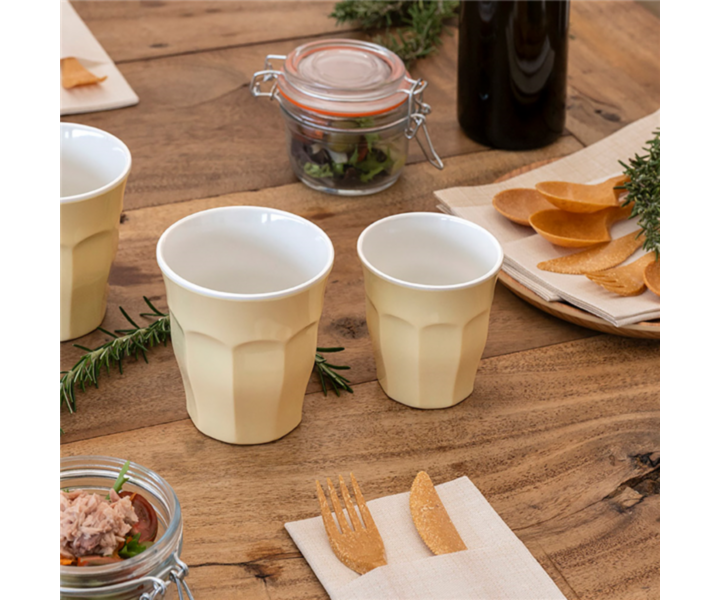 M&T Beker 18 cl  crème kleurig stapelbaar melamine