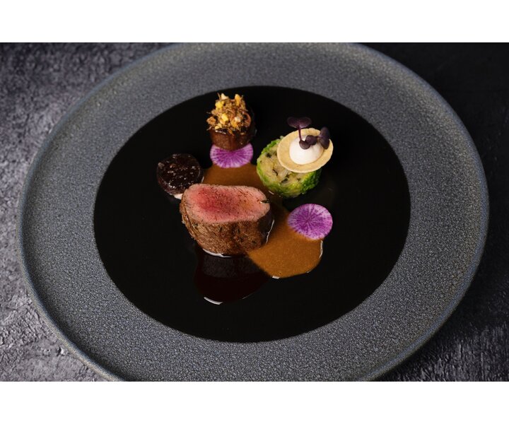 STUDIO RAW  Dinner plate Ø 28 cm x h 2,5 cm " Black Vulcanic " Design by Kevala