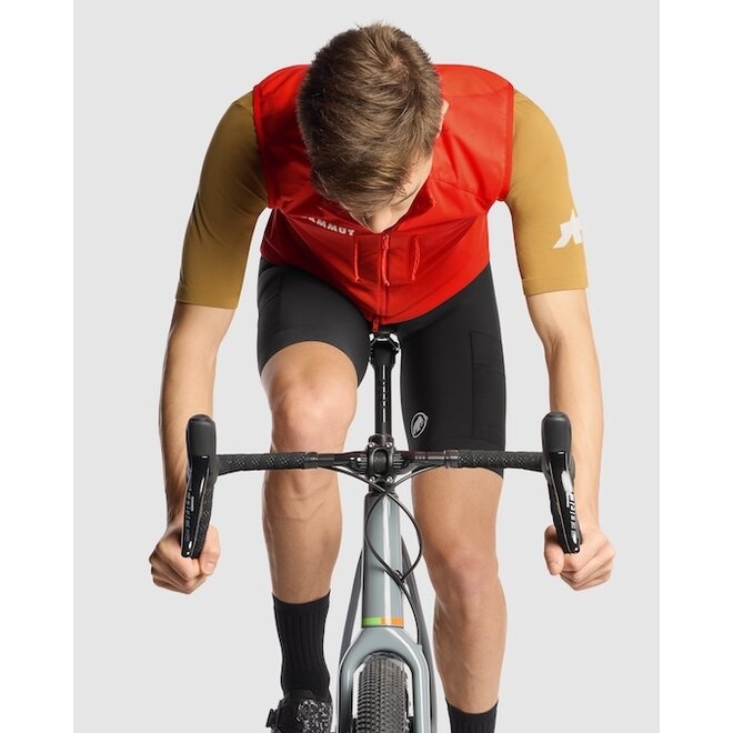Assos Mammut ML Hybrid Vest Mammut Red
