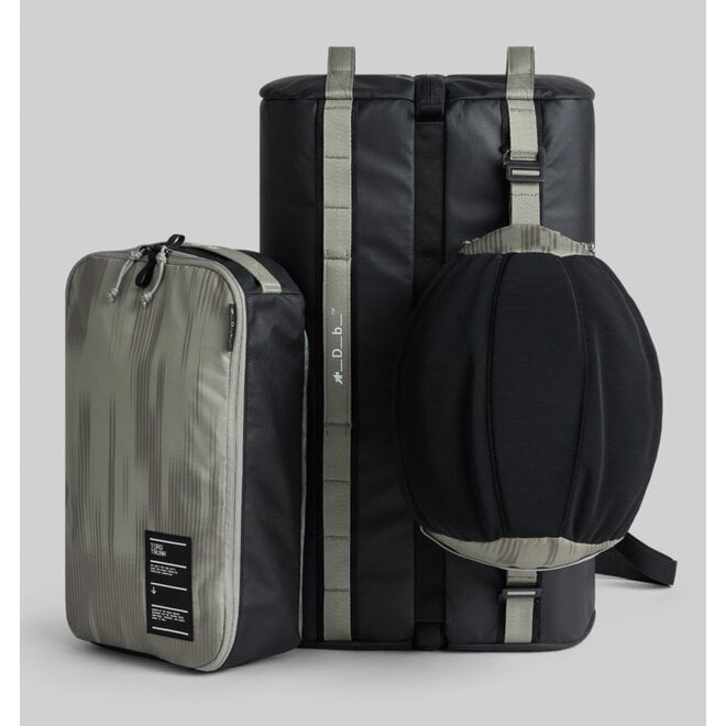 DB X ASSOS CYCLING CAPSULE SET DUFFEL BAG