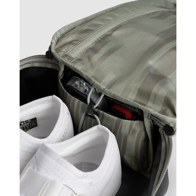 DB X ASSOS CYCLING CAPSULE SET DUFFEL BAG