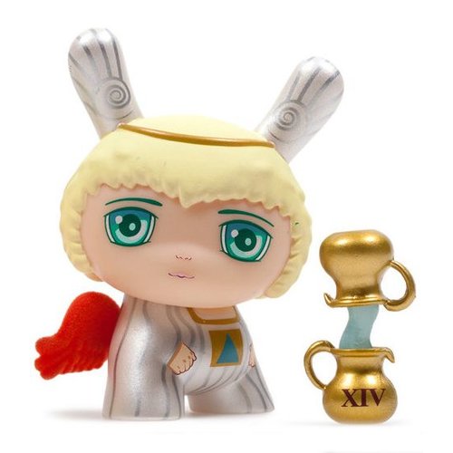 Kidrobot Temperance 1/24 by Camilla d'Errico - Arcane Divination Dunny Series Kidrobot Temperance 1/24 by Camilla d'Errico - Arcane Divination Dunny Series