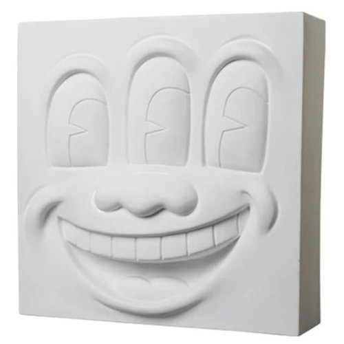 Medicom Toys Three-Eyed Smiling Face Statue (White Polystone) by Keith Haring (2G Exclusive) Medicom Toys Three-Eyed Smiling Face Statue (White Polystone) by Keith Haring (2G Exclusive)