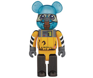 medicom-toy-400-bearbrick-wall