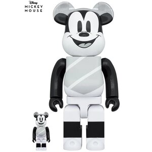 Medicom Toy 400% & 100% Bearbrick Set - Mickey Mouse (Hat and Poncho)