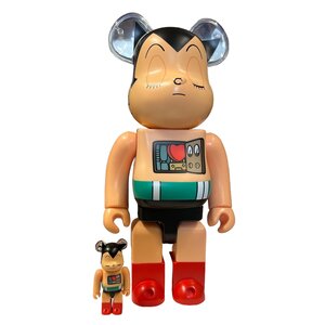 Medicom Toy [DISPLAY ITEM] 400% & 100% Bearbrick Set - Astro Boy (Sleeping ed.)