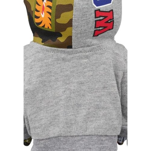 Medicom Toy 400% & 100% Bearbrick 3 pcs set - BAPE(R) LEGACY CAMO SHARK (Grey ver.) Medicom Toy 400% & 100% Bearbrick 3 pcs set - BAPE(R) LEGACY CAMO SHARK (Grey ver.)