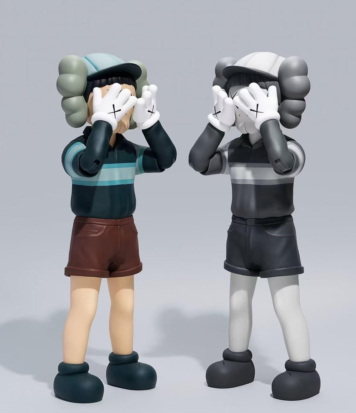 カウズ x イカゲーム チョルス Chul-Su Figure Colored KAWS Chul-Su Vinyl Figure Coloured - US