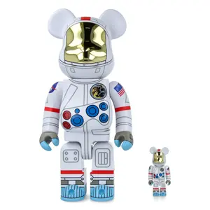 Medicom Toy 400% & 100% Bearbrick Set - Apollo 17 Astronaut (NASA) Medicom Toy 400% & 100% Bearbrick Set - Apollo 17 Astronaut (NASA)