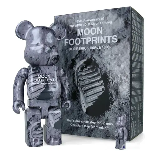 Medicom Toy 400% & 100% Bearbrick Set - Moon Footprints (NASA) Medicom Toy 400% & 100% Bearbrick Set - Moon Footprints (NASA)