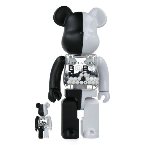 Medicom Toy 400% & 100% Bearbrick - My first Bearbrick Baby (Black & White) Medicom Toy 400% & 100% Bearbrick - My first Bearbrick Baby (Black & White)