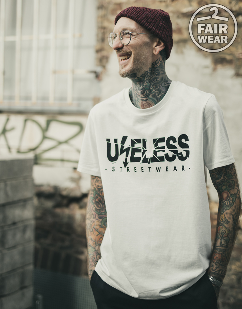 Logo - Unisex T-Shirt Fair & Bio - Offwhite - Useless Streetwear